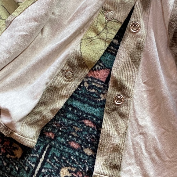 Suede-like leaf pattern Jane Doe brand Shirt with Pearl Snap buttons Size L - Picture 11 of 15